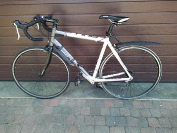 Koersfiets BULLS beschikbaar voor biedingen