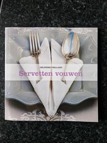 Servetten vouwen beschikbaar voor biedingen