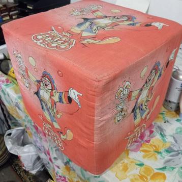 poef papa chico beschikbaar voor biedingen