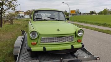 Trabant 601 kombi opknappen of voor de onderdelen groen