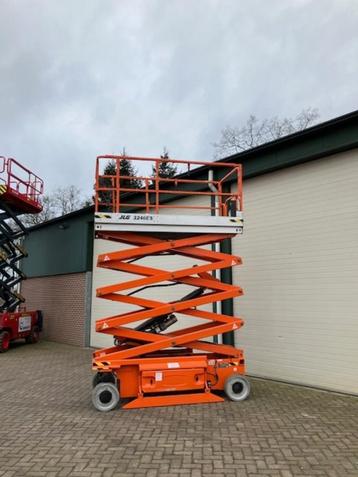 JLG 3246 hoogwerker schaarhoogwerker 12m hoogtewerker beschikbaar voor biedingen