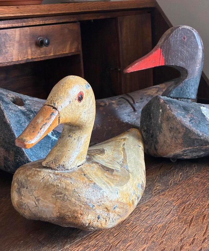 Twee Oude Lokeenden, Antiek en Kunst, Curiosa en Brocante, Ophalen of Verzenden