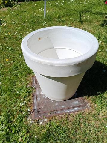 Pot polypropylène blanc. Diamètre 65 CMS.hauteir 65 cms, Ophalen, Kunststof, Gebruikt, Rond