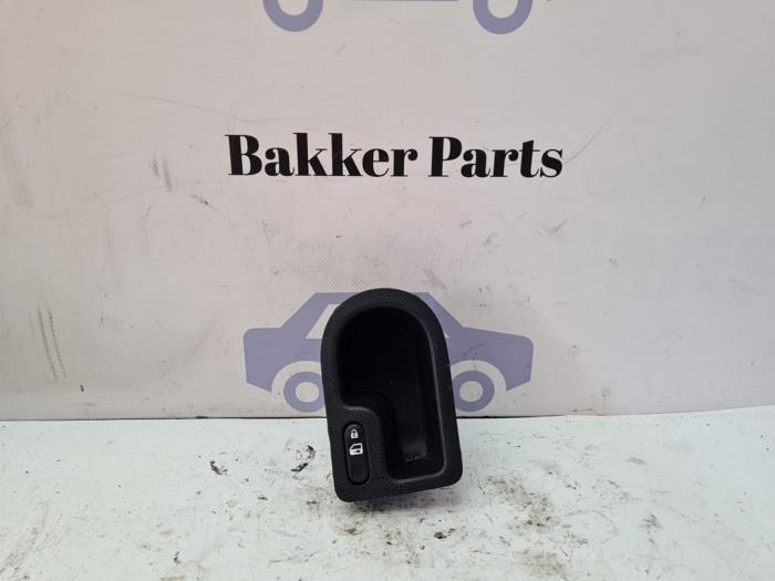 Centrale deurvergrendeling Schakelaar van een Nissan Qashqai, Auto-onderdelen, Overige Auto-onderdelen, Nissan, Gebruikt, 3 maanden garantie