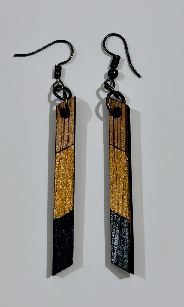 Zwart-gouden lange oorhangers, Bijoux, Sacs & Beauté, Boucles d'oreilles, Enlèvement ou Envoi, Neuf, Beige, Pendantes