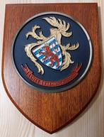 Militaria Luxemburgs legerwapen op houten steun, Ophalen of Verzenden, Landmacht, Embleem of Badge