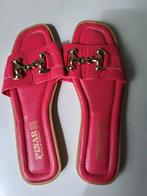Nieuwe slippers/ aanstekers roze maat 41, Kleding | Dames, Ophalen of Verzenden, Roze, Slippers