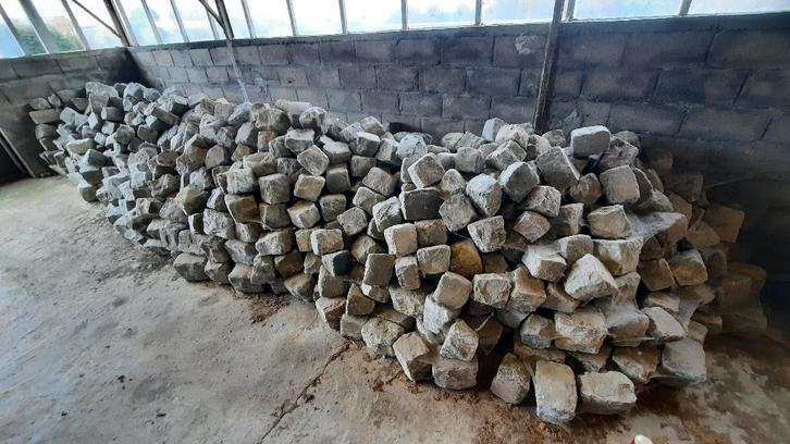 Belgische porfier kasseien 15x15cm aan €45/m2, Tuin en Terras, Tegels en Klinkers, Gebruikt, Overige typen, 10 m² of meer, Ophalen