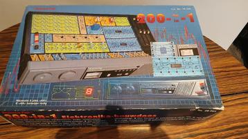 Tandy jeux electronic 200 en 1 science fait vintage