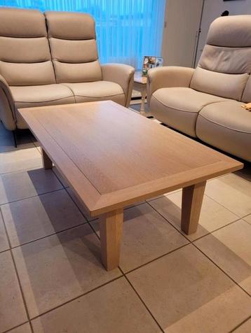 Massieve houten salontafel Artemis van Gaverzicht beschikbaar voor biedingen