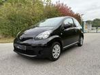 Toyota Aygo 1.0i - 1 jaar garantie / Onderhoudsboek, Auto's, Toyota, Stof, 50 kW, Zwart, Zwart