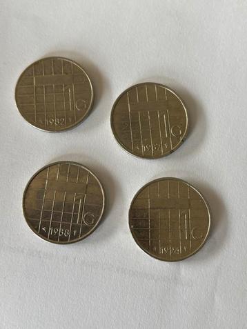 4 muntstukken 1 gulden beschikbaar voor biedingen