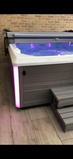 Jacuzzi Hotspring Flair, Ophalen, Zo goed als nieuw