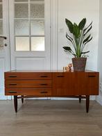 Vintage lowboard, Huis en Inrichting, Kasten | Dressoirs, Ophalen, Zo goed als nieuw