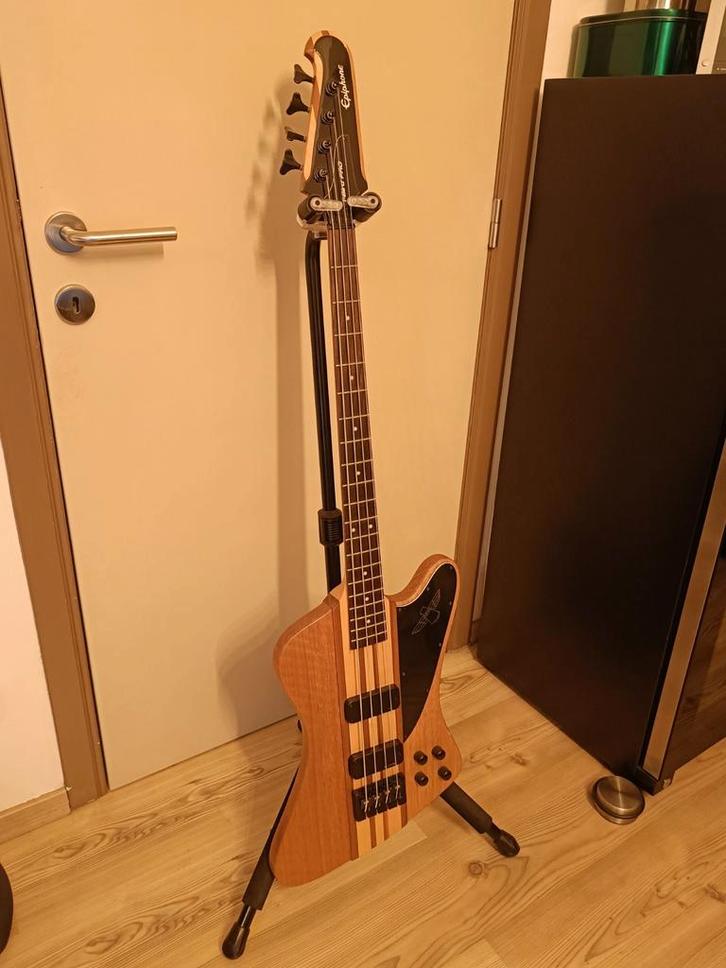 Epiphone ThunderBird Pro IV, Muziek en Instrumenten, Snaarinstrumenten | Gitaren | Bas, Gebruikt, Ophalen