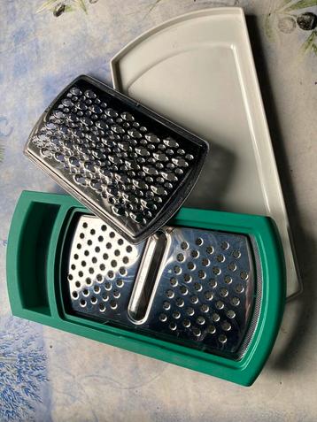Kaasrasp Tupperware, Enlèvement, Comme neuf