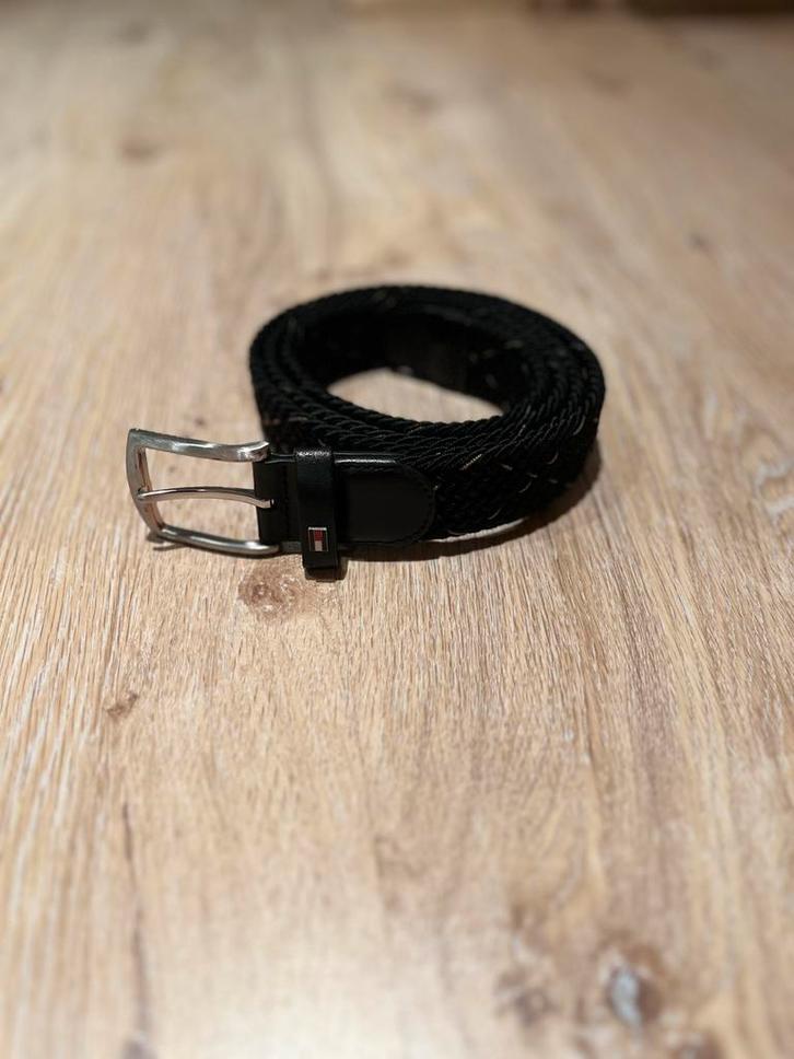 Tommy Hilfiger elastische geweven riem – zwart, Kleding | Heren, Riemen en Ceintuurs, Zo goed als nieuw, Riem of Ceintuur, 115 cm of meer