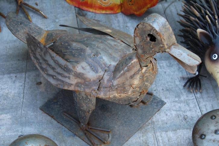 gesmeed en roestige ijzeren eend, Tuin en Terras, Tuinbeelden, Nieuw, Dierenbeeld, Metaal, Ophalen