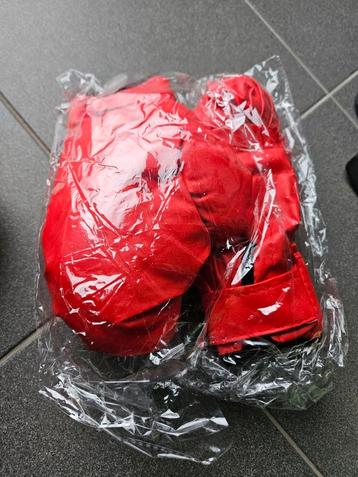 Bokshandschoenen  nieuw in verpakking  beschikbaar voor biedingen
