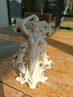 beeldje in biscuit, Antiek en Kunst, Ophalen