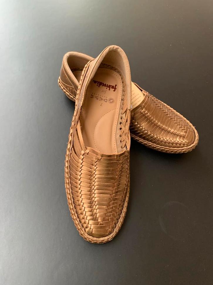 Goudkleurige Loafers - NIEUW - maat 39 of 7, Kleding | Dames, Schoenen, Ophalen