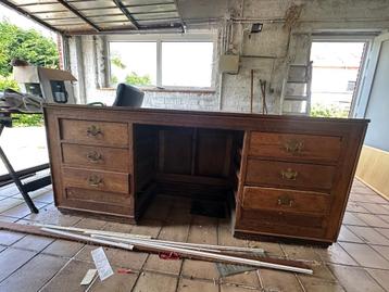 Bureau beschikbaar voor biedingen