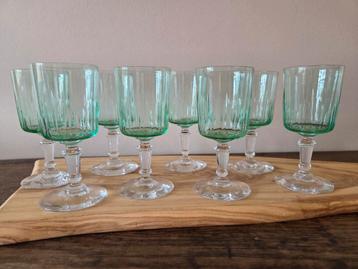 8 verres en cristal  beschikbaar voor biedingen