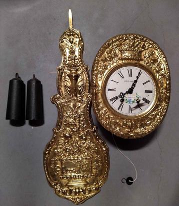 Slingerklok beschikbaar voor biedingen