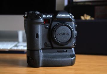 Olympus Evolt E-1 complete set beschikbaar voor biedingen