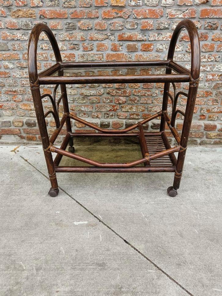 Vintage rotan trolley jaren 70, Huis en Inrichting, Woonaccessoires | Krantenbakken en Lectuurbakken, Gebruikt, Ophalen