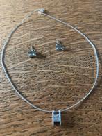 Collier et boucles d’oreilles assorties, Enlèvement, Comme neuf, Avec pendentif