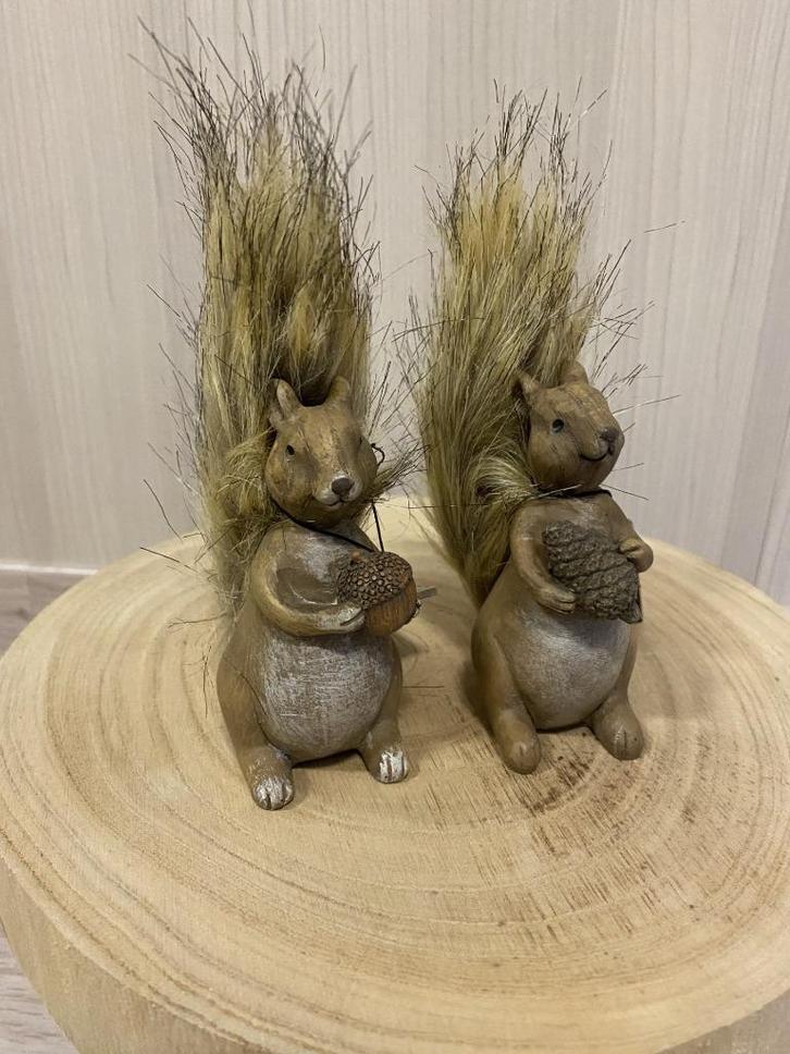 herfstdecoratie : 2 eekhoorntjes, Huis en Inrichting, Woonaccessoires | Overige, Nieuw, Ophalen of Verzenden