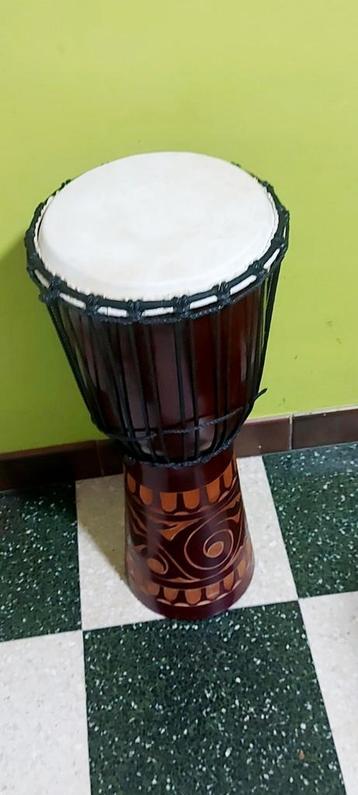Djembe, Enlèvement, Comme neuf