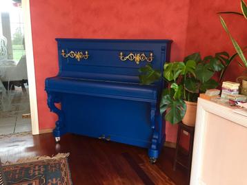 Design piano / decoratie piano - speelt voorlopig niet