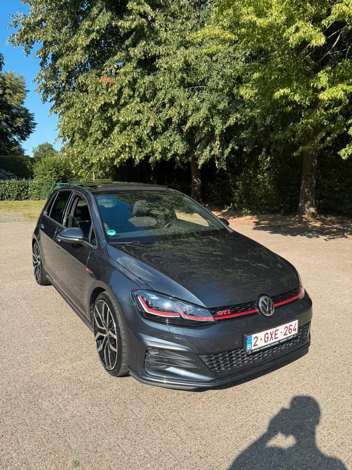 Golf 7.5 GTI Performance // ONDERHOUDSBOEKJE//PANO//DSG, Auto's, Volkswagen, Particulier, Golf, Adaptive Cruise Control, Airbags