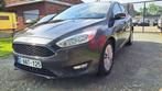 Ford Focus benzine met slechts 70000 km, Auto's, Ford, Te koop, Zilver of Grijs, Berline, Benzine