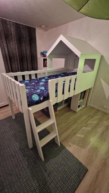 kinderbed beschikbaar voor biedingen