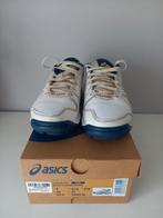 ASICS hockey 32.5 GEL-PEAKE schoenen als nieuw, Ophalen of Verzenden, Zo goed als nieuw, Schoenen