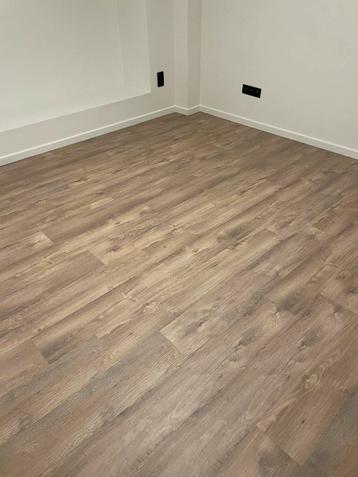 Laminaat 6,7 m2 beschikbaar voor biedingen