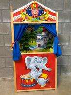 Houten poppenkast met 4 handpoppen ( Roodkapje), Ophalen, Zo goed als nieuw