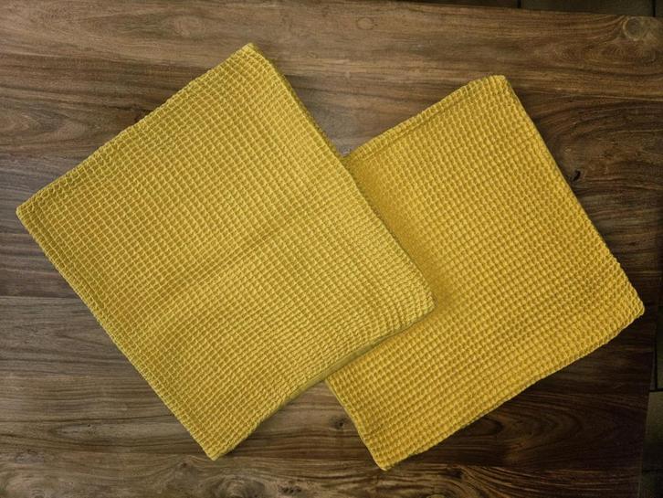 Lot 2 housses coussin moutarde ocre 45 x 45 cm, Huis en Inrichting, Woonaccessoires | Kussens, Gebruikt, Vierkant, Ophalen of Verzenden