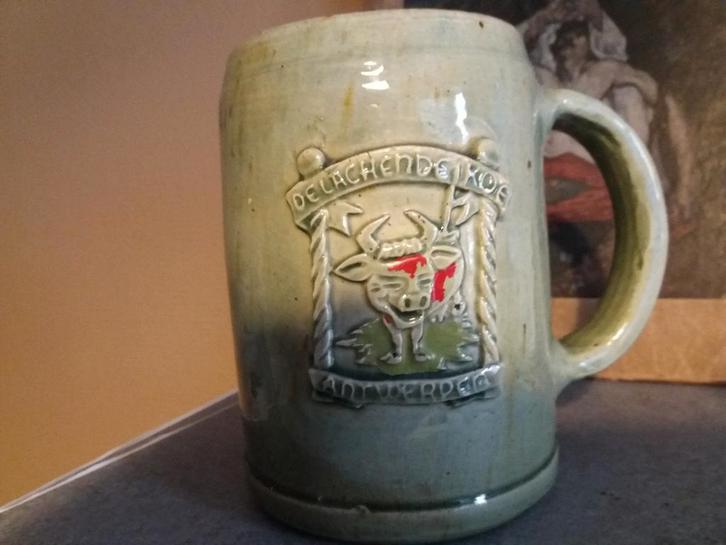 Haecht super 8 zeldzaam Antwerpen dancing de lachtende koe, Verzamelen, Biermerken, Gebruikt, Overige merken, Ophalen