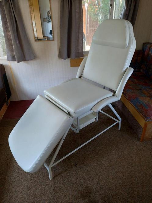 Massage pedicure tattoo etc stoel, Sport en Fitness, Massageproducten, Gebruikt, Ophalen