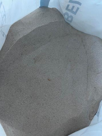 Zand gratis beschikbaar voor biedingen