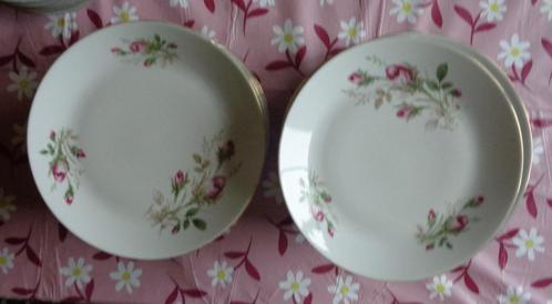 assiettes plates, profondes et desserts, Huis en Inrichting, Keuken | Servies, Zo goed als nieuw, Bord(en), Porselein, Ophalen