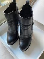 Bottines en cuir Guess taille 36, Vêtements | Femmes, Chaussures, Guess, Enlèvement ou Envoi, Boots et Botinnes, Porté