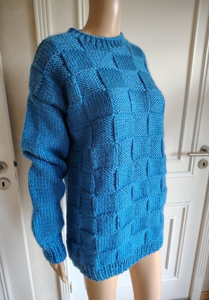 Handgemaakt gebreide trui, Kleding | Dames, Truien en Vesten, Nieuw, Maat 38/40 (M), Blauw, Verzenden