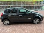 Renault Clio Benzine Sport uitvoering Panodak Navi, Auto's, 4 deurs, Zwart, 4 cilinders, Parkeersensor