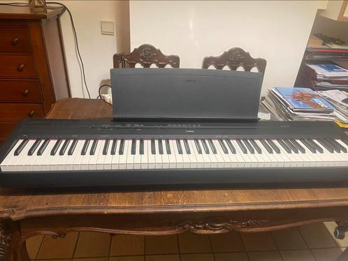 Yamaha P-115, Muziek en Instrumenten, Piano's, Zo goed als nieuw, Overige typen, Zwart, Hoogglans, Ophalen