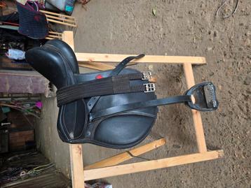 zadel 15 inch beschikbaar voor biedingen